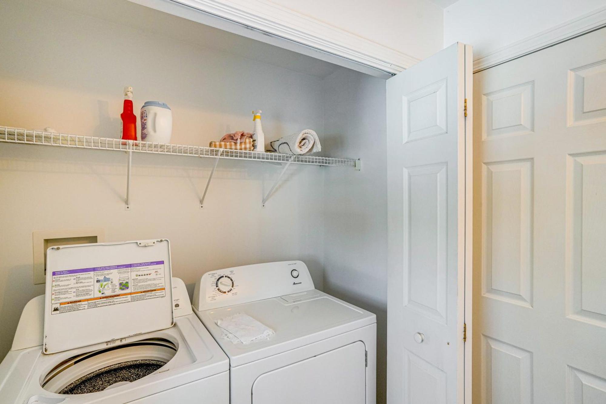 Private Guest House In Dtwn Lenox, Walk To Dining! Eksteriør billede