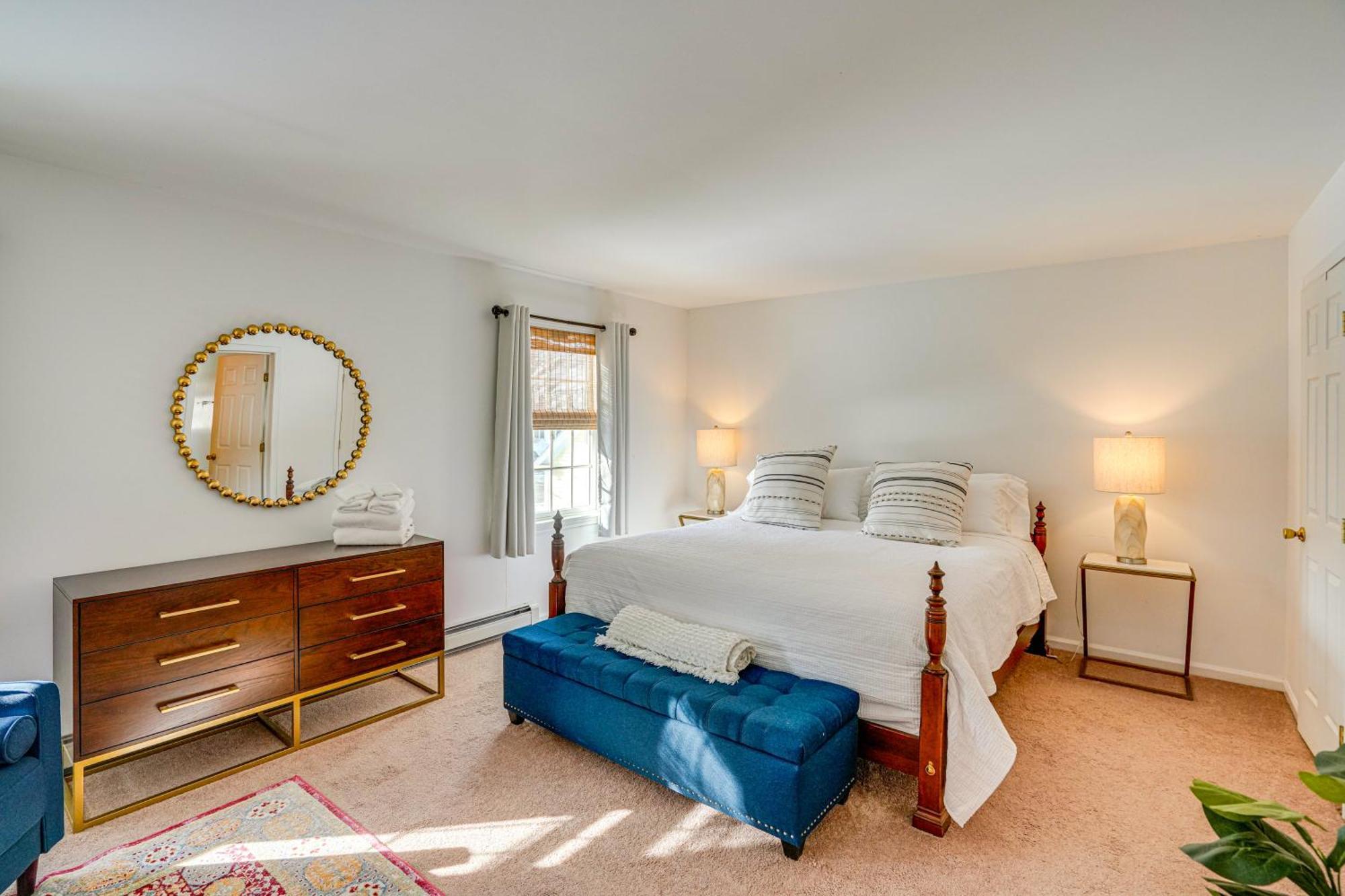 Private Guest House In Dtwn Lenox, Walk To Dining! Eksteriør billede
